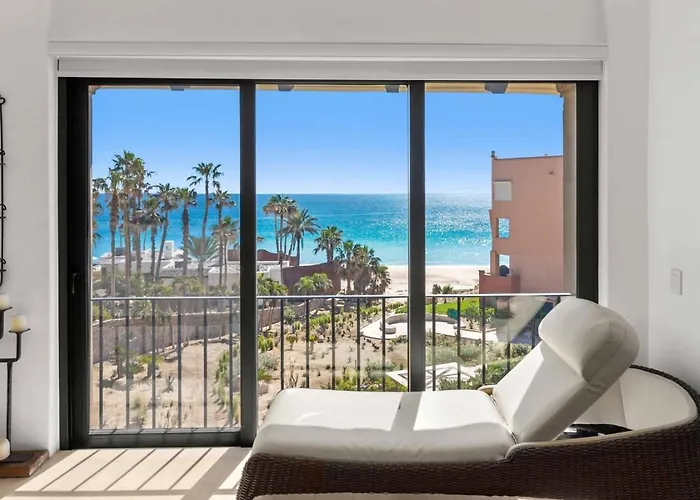 Elegant Beachfront Penthouse | Casa Del Mar Delfin Holiday home *