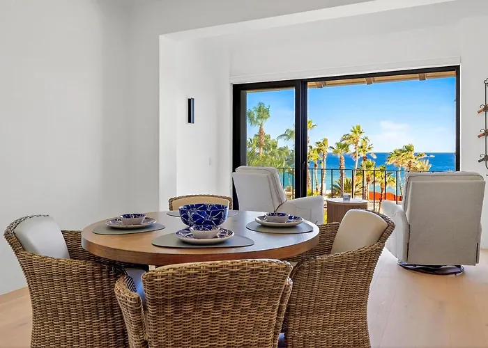 Elegant Beachfront Penthouse | Casa Del Mar Delfin Holiday home *