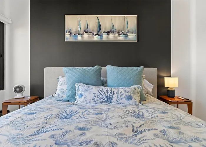 Elegant Beachfront Penthouse | Casa Del Mar Delfin Holiday home *